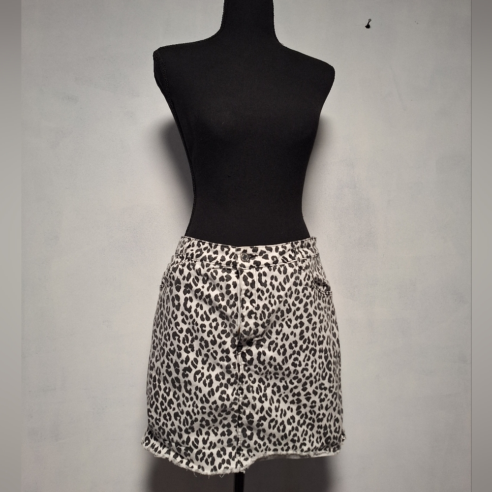 Leopard Print Denim Skirt - sz 14